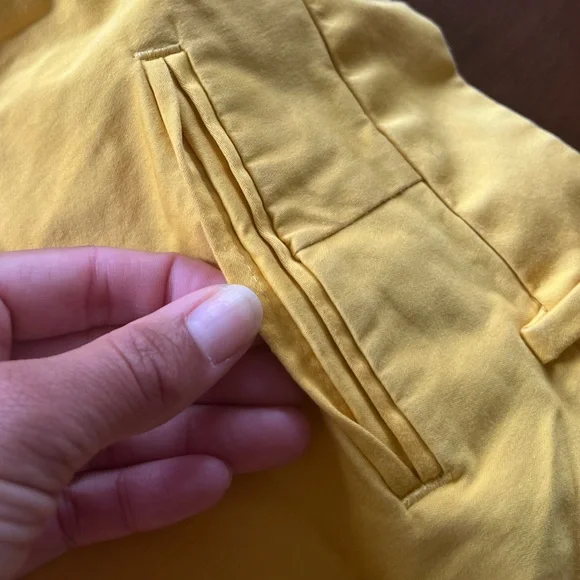 🔵 Banana Republic sz4 bright sunshine yellow shorts - Picture 5 of 8